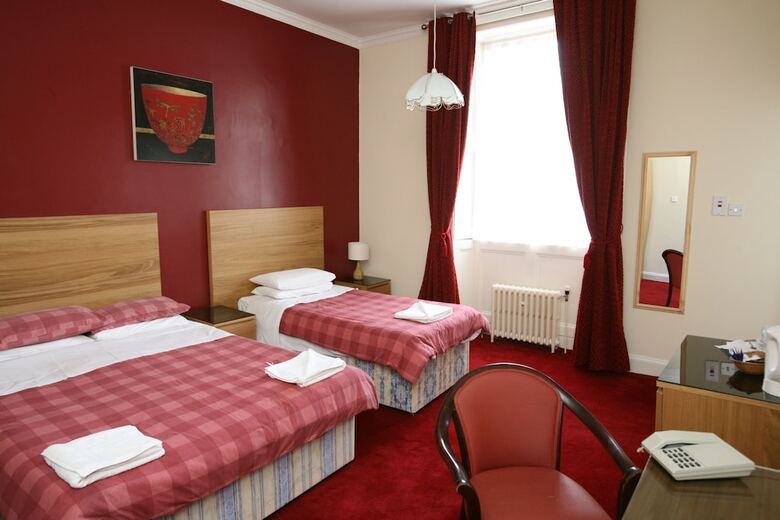 Clifton Hotel