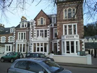 Glen Mhor Hotel & Restaurant