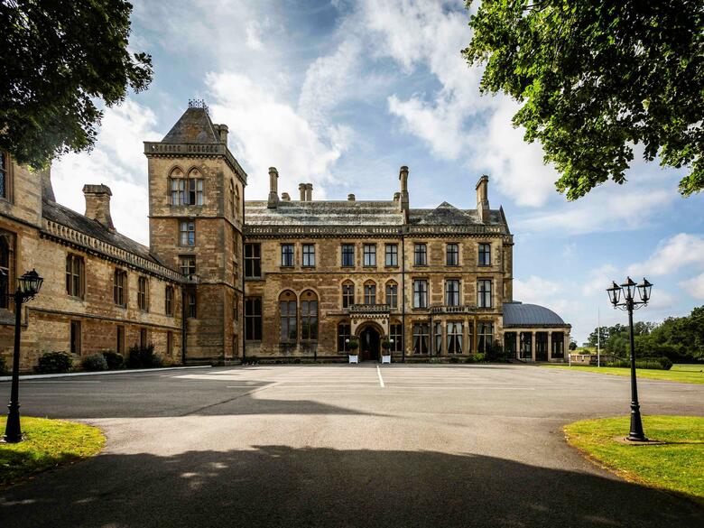 Hotel Walton Hall