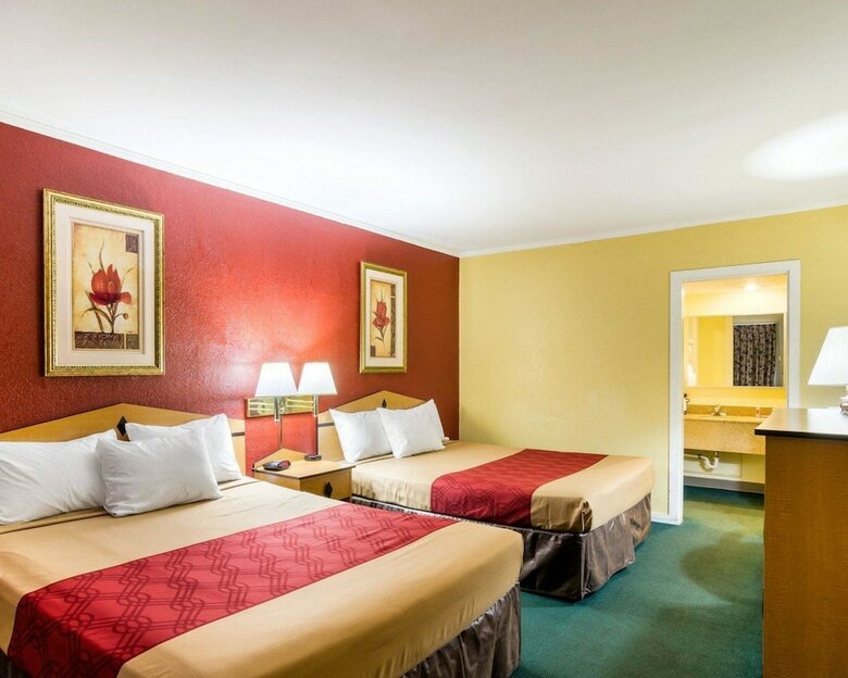 Hotel Econo Lodge Topeka