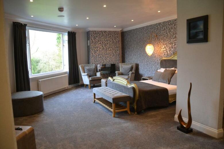 The Popinjay Hotel & Spa