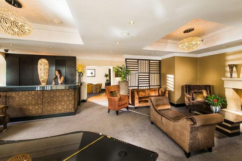 The Popinjay Hotel & Spa