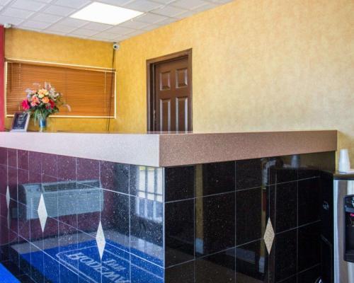 Hotel Rodeway Inn Huntington