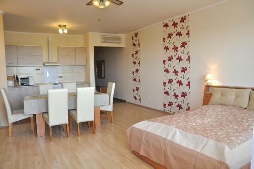 Tisza Palota Apartmanok
