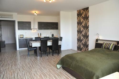 Tisza Palota Apartmanok