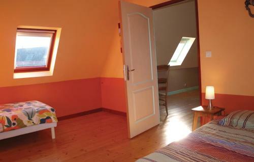 Holiday Home Notre Dame De Cenilly O-687