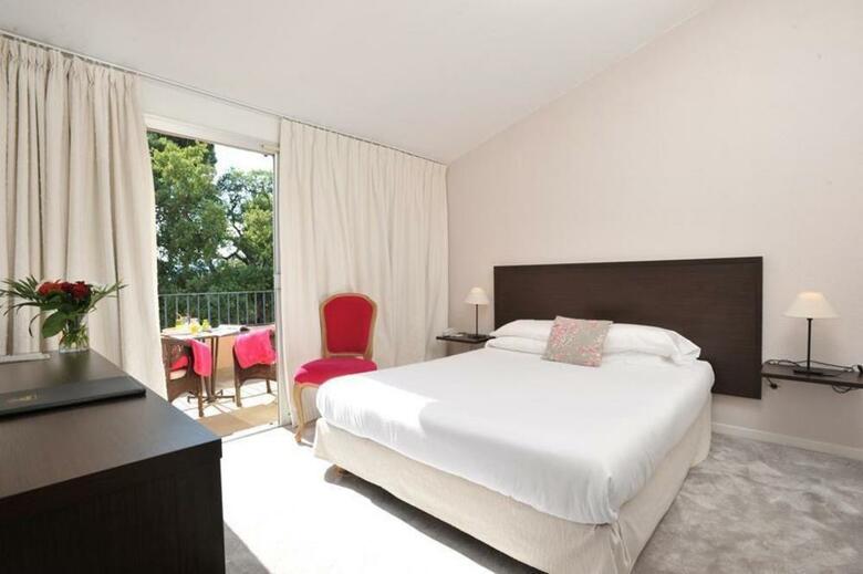 Hotel H�tel Font Mourier