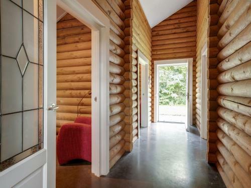 Boutique Holiday Home In Hoge Hexel On Pond