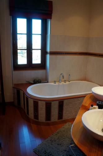 Hostal Domaine Du Tisserand