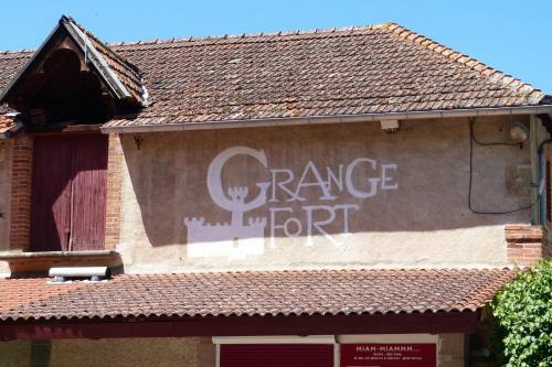 Hostal Ch�teau Camping De La Grange Fort