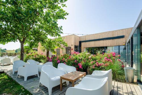 Logis Hotel Le Domaine De Baulieu