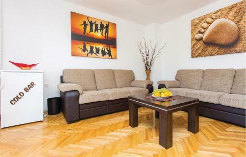Holiday Home Ive Milcetica Matina Cr