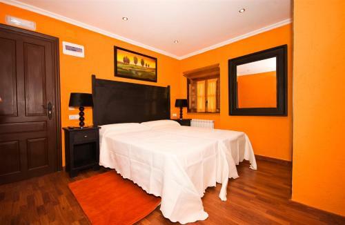 Agroturismo Casa Rural Los Sombredales