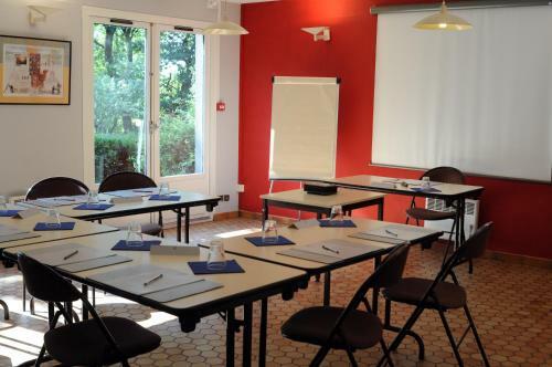Hotel Kyriad Bellegarde - Chatillon En Michaille