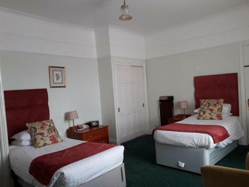 Cliffden Hotel