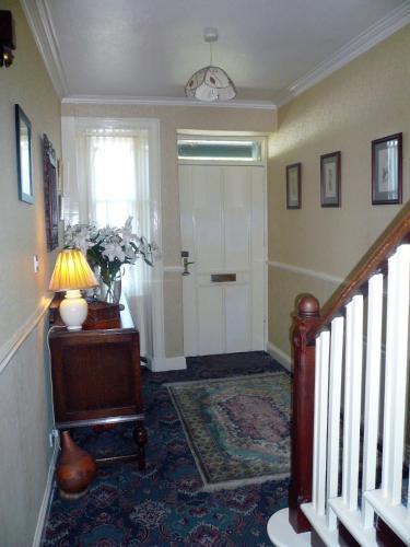 Bed & Breakfast Woodburn House