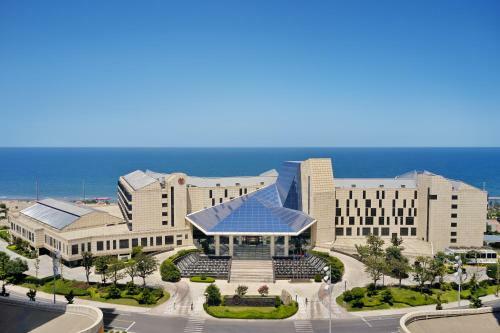 Hotel Sheraton Yantai Golden Beach Resort