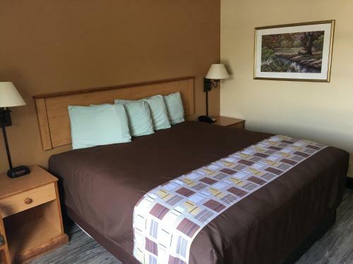 Hotel Hometown Inn
