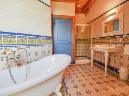 Luxury Villa With Heated Private Pool And Beautiful View