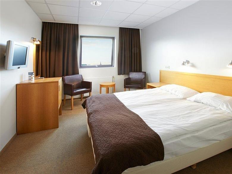 Hotel Cabin