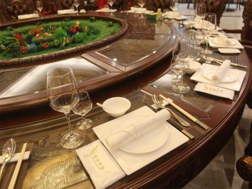 Vienna Hotel Zhongkai Road Branch