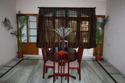Apartamentos Falcons Nest Banjara Hills