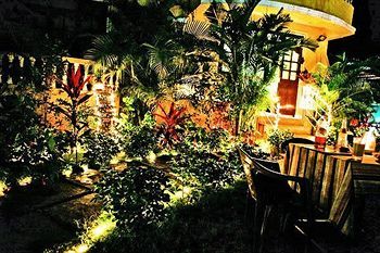Hotel Villa Theresa Beach Resort