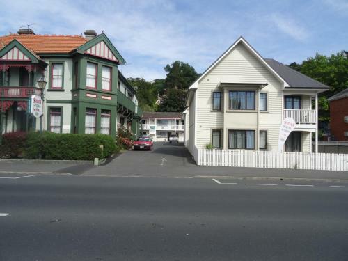 Sahara Guesthouse & Motel