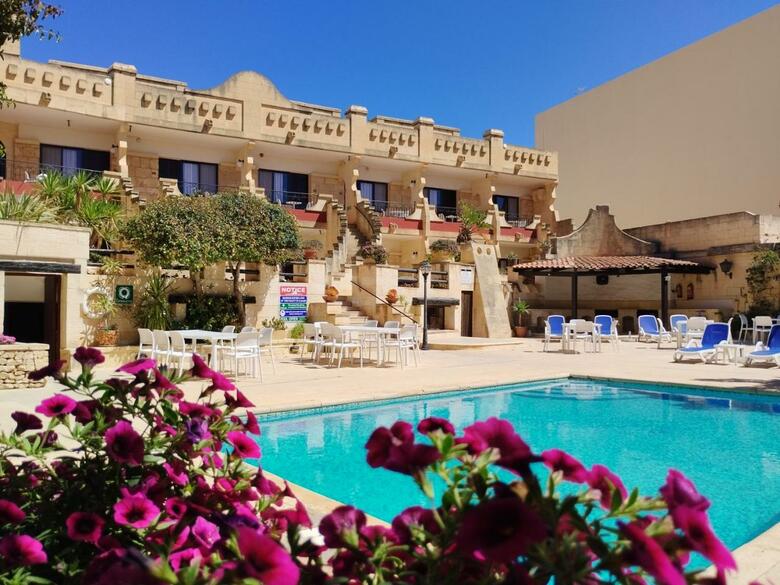 Hotel Cornucopia