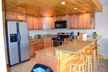 The Lodge At Duck Creek