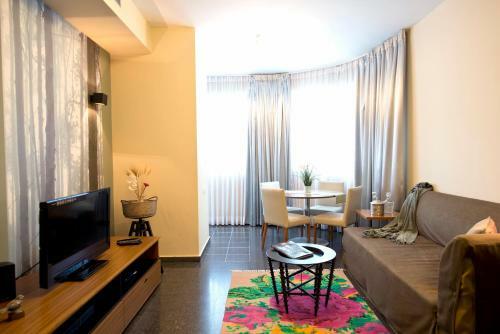 King George Apartments