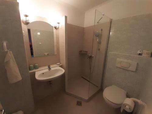 Bed & Breakfast K�t Lotti Villa - Gy�gypanzi�