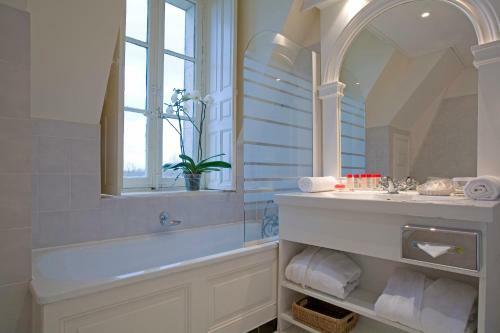 Hotel Chateau Golf Des Sept Tours