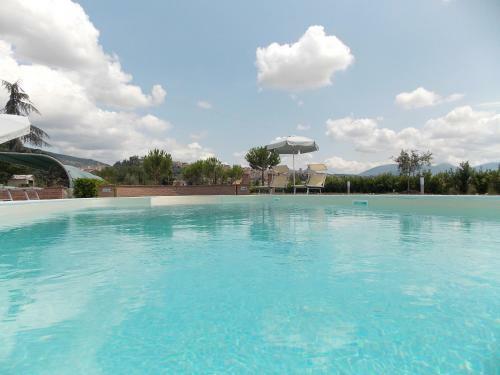 Hostal Terra Dei Santi Country House