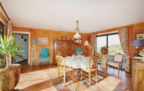 Holiday Home Quartier Des Espuys