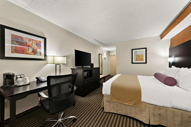Best Western Plus Toronto North York Hotel & Suites