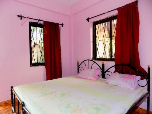 Hostal Romaldo Guest House