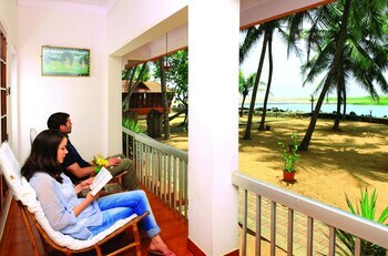 Hotel Beach And Lake Ayurvedic Resort