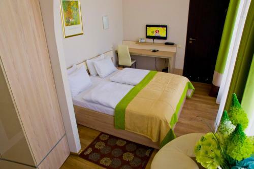 Hotel Merkuriy
