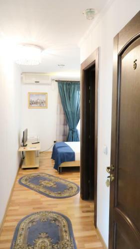City Garden Hotel