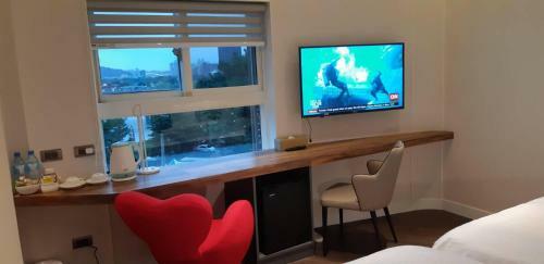 Hotel New California