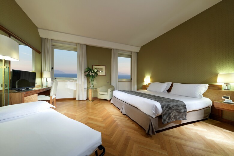 Hotel Exe Majestic