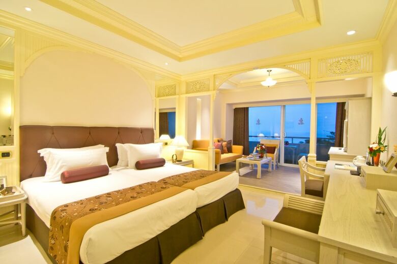 Hotel Royal Cliff Grand