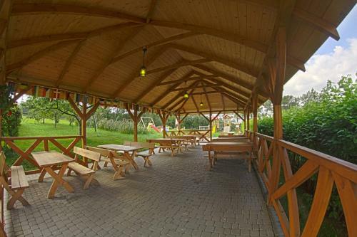 Hostal Go?ciniec Nowa Wioska