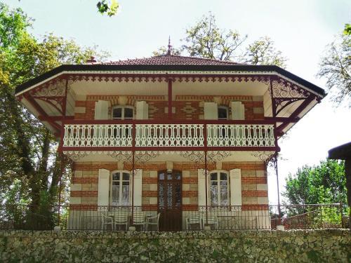 Holiday Home Maison Mauchamp Beaune