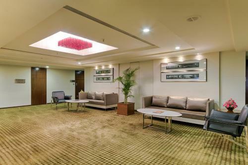 Quality Hotel D V Manor
