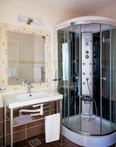 Hostal Pensiunea Un Baiat Si O Fata
