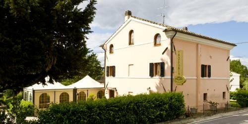 Hostal B&B Montechiaro