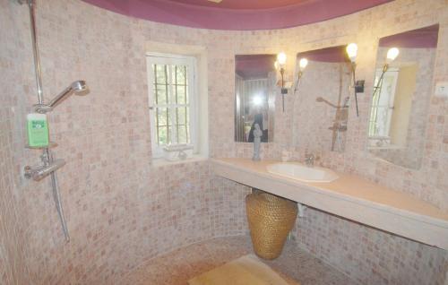 Apartment St. Jean-du-pin St-1301