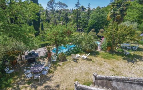 Apartment St. Jean-du-pin St-1301